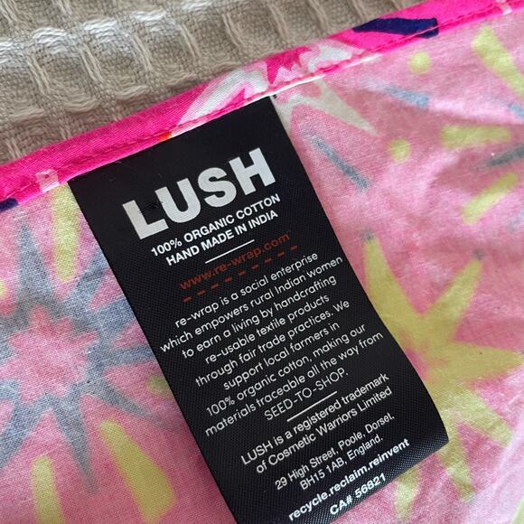 Lush Reusable Gift Wrap Scarf Snow Fairy Pink Starburst Measuring 27in by 27in - Picture 6 of 8